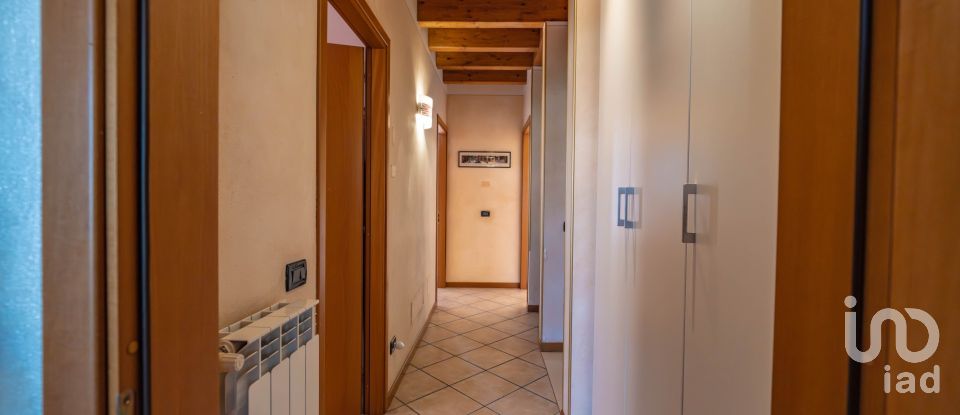 Villa Bifamiliare 5 locali di 175 m² in Medole (46046)
