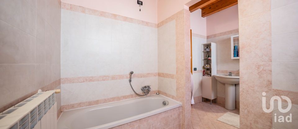 Villa Bifamiliare 5 locali di 175 m² in Medole (46046)