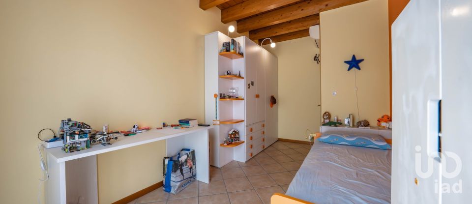 Villa Bifamiliare 5 locali di 175 m² in Medole (46046)