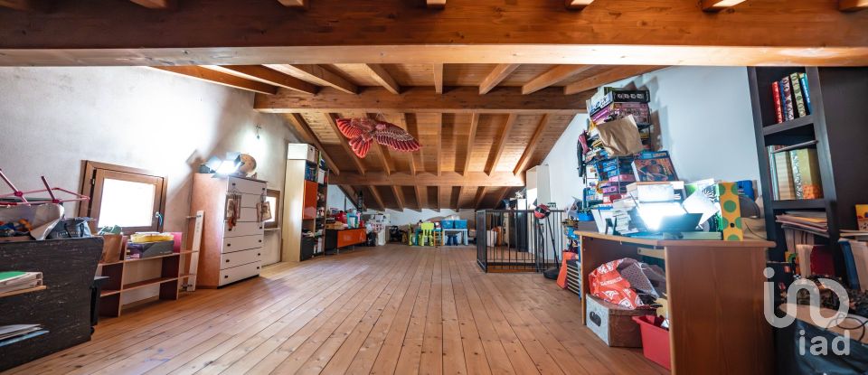 Villa Bifamiliare 5 locali di 175 m² in Medole (46046)