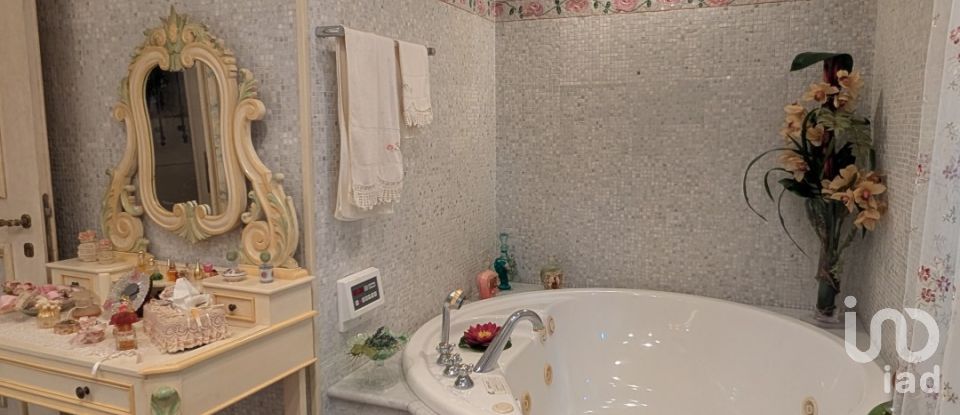 Costruzione di 600 m² in Macerata (62100)