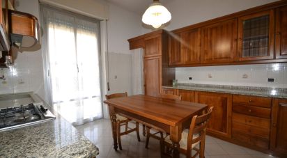 Quadrilocale di 80 m² a Genova (16149)