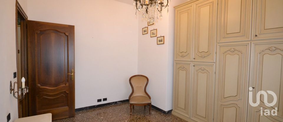 Four-room apartment of 80 m² in Genova (16149)