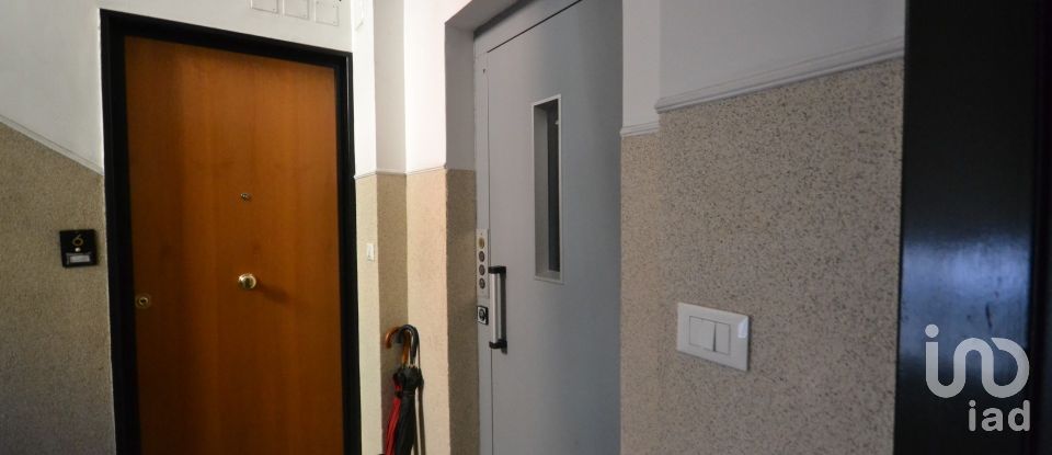 Four-room apartment of 80 m² in Genova (16149)