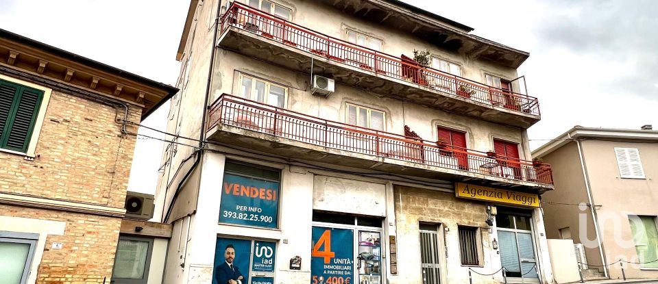 Three-room apartment of 105 m² in Osimo (60027)