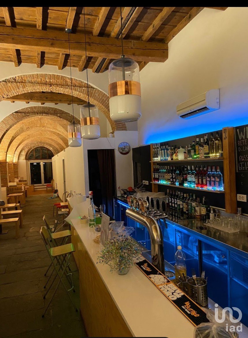 Shop / premises commercial of 155 m² in Firenze (50142)