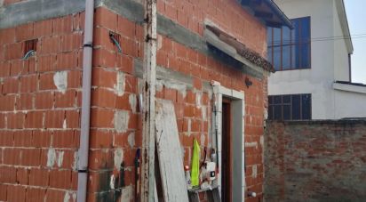 Block of flats 3 rooms of 90 m² in Solero (15029)