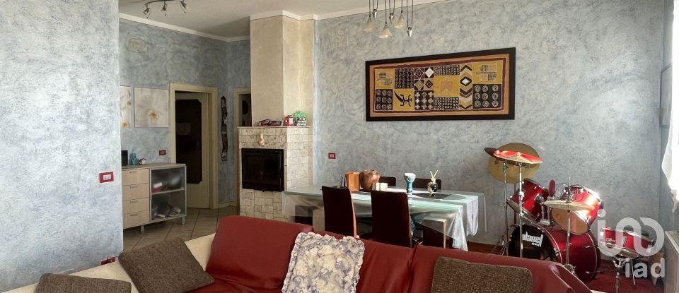 Appartamento 6 locali di 133 m² a Marciano della Chiana (52047)