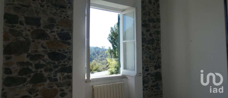 Apartment 6 rooms of 119 m² in Carro (19020)