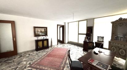 Negozio / locale commerciale di 90 m² in Borghetto Santo Spirito (17052)