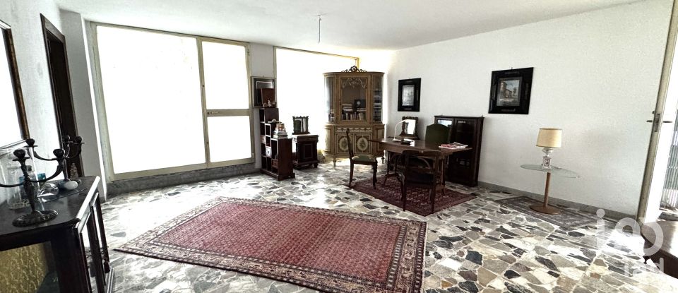 Shop / premises commercial of 90 m² in Borghetto Santo Spirito (17052)