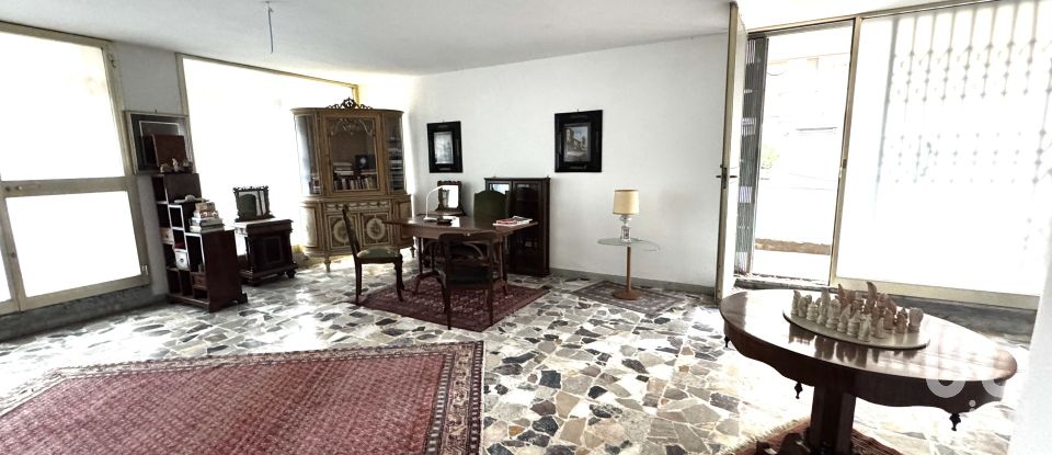 Shop / premises commercial of 90 m² in Borghetto Santo Spirito (17052)