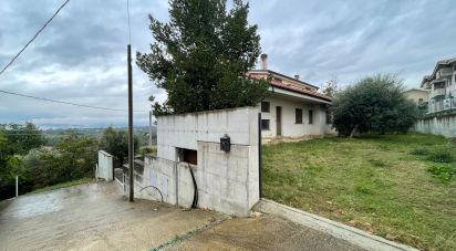 Casa indipendente 13 locali di 325 m² in Pianella (65019)