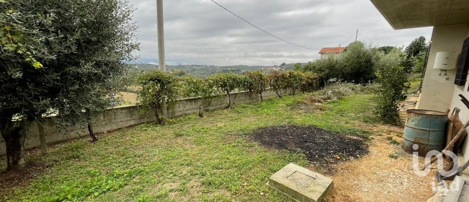 Casa indipendente 13 locali di 325 m² in Pianella (65019)