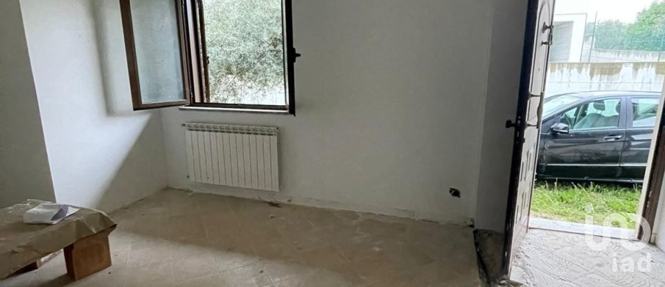 Casa indipendente 13 locali di 325 m² in Pianella (65019)