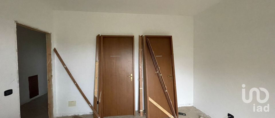 Casa indipendente 13 locali di 325 m² in Pianella (65019)