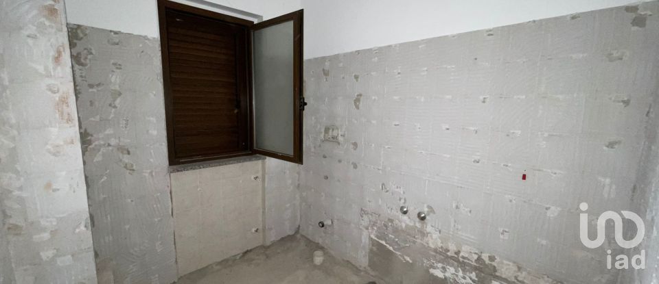Casa indipendente 13 locali di 325 m² in Pianella (65019)