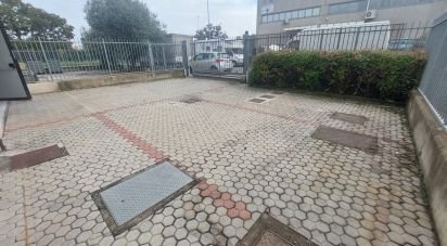 Capannone di 342 m² in Senago (20030)