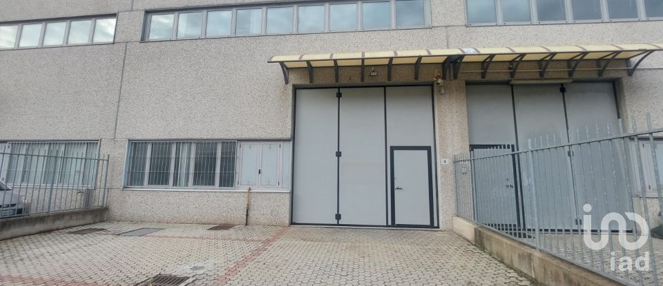 Warehouse of 342 m² in Senago (20030)