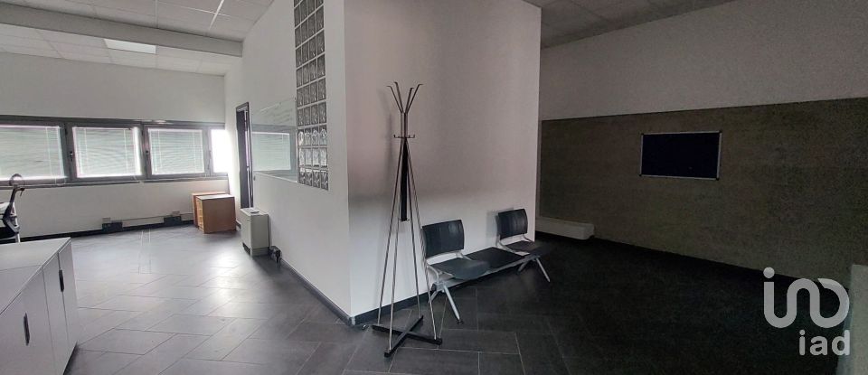 Warehouse of 342 m² in Senago (20030)