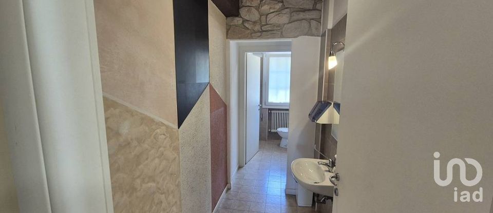 Negozio / locale commerciale di 110 m² in Mirano (30035)