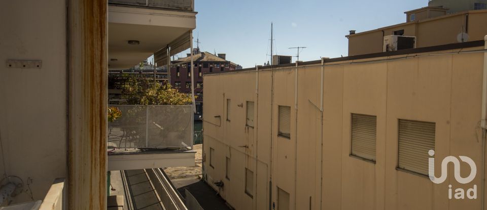 Apartment 6 rooms of 90 m² in Genova (16128)
