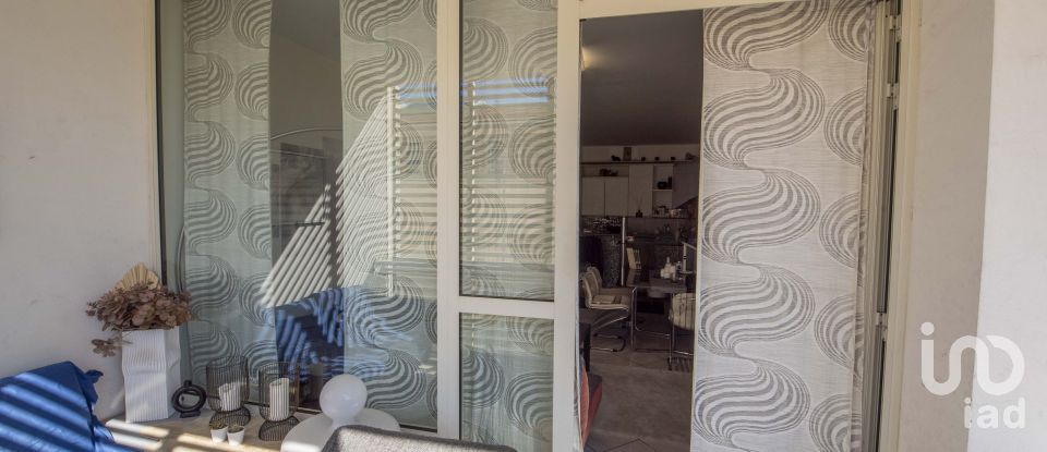 Apartment 6 rooms of 90 m² in Genova (16128)