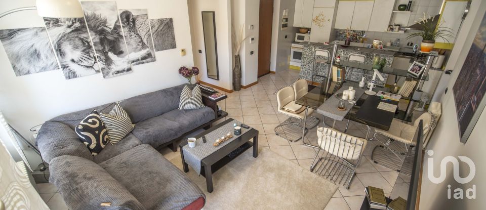 Apartment 6 rooms of 90 m² in Genova (16128)