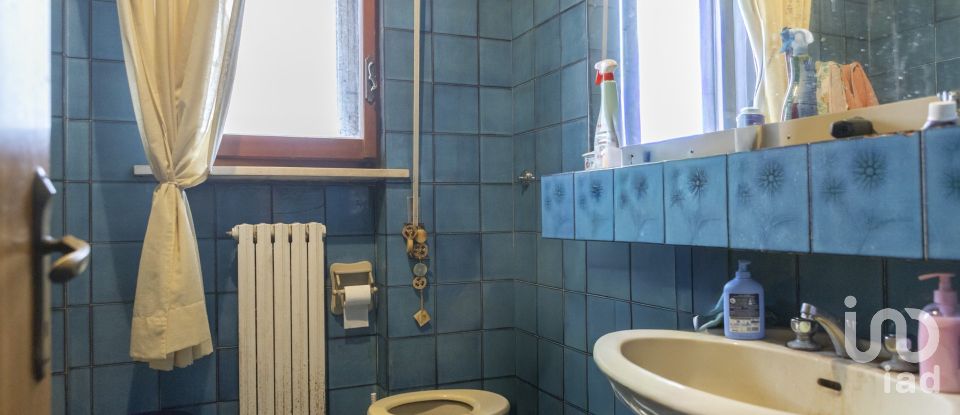 Costruzione di 502 m² in Osimo (60027)