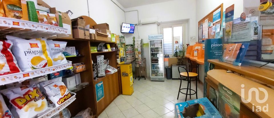 Tobacco of 60 m² in Amantea (87032)