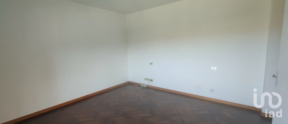 Casa indipendente / Villa 13 locali di 250 m² in Offida (63073)