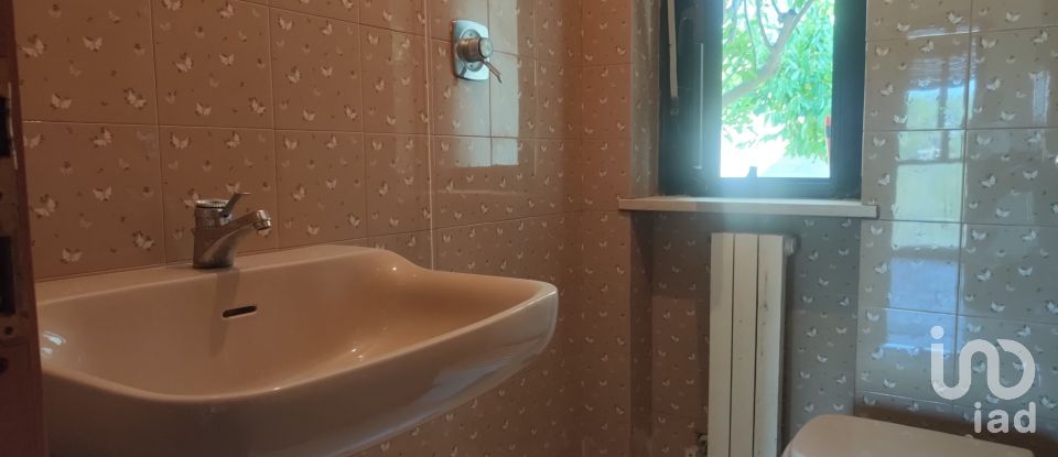 Casa indipendente / Villa 13 locali di 250 m² in Offida (63073)