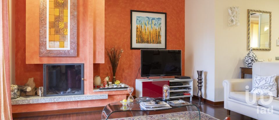 Four-room apartment of 124 m² in Macerata (62100)