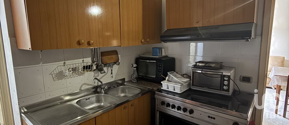 Casa indipendente 20 locali di 375 m² in Canzano (64020)