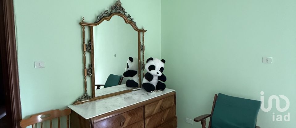 Casa indipendente 20 locali di 375 m² in Canzano (64020)