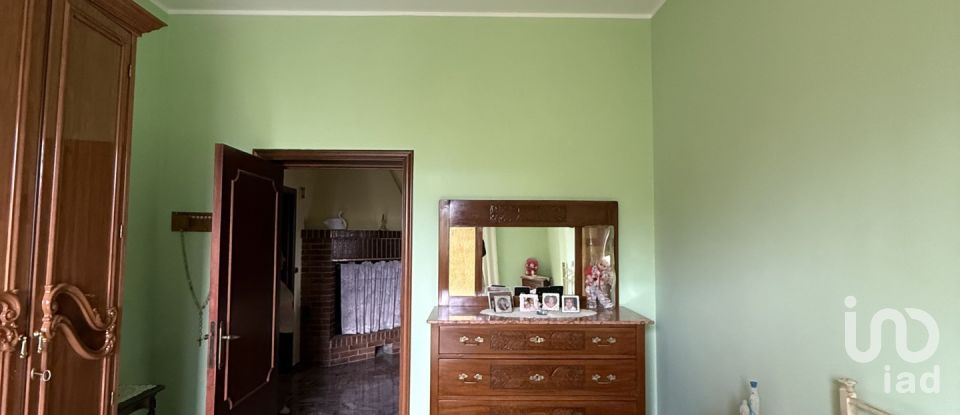 Casa indipendente 20 locali di 375 m² in Canzano (64020)