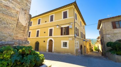 Three-room apartment of 109 m² in Bevagna (06031)