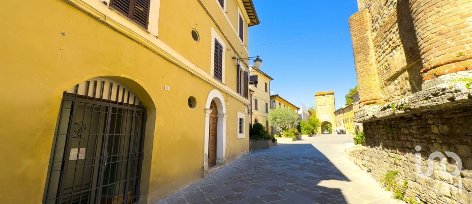 Trilocale di 109 m² a Bevagna (06031)