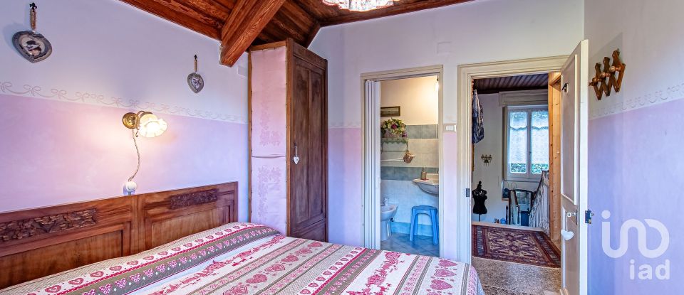 Casa indipendente 16 locali di 250 m² in Torriglia (16029)