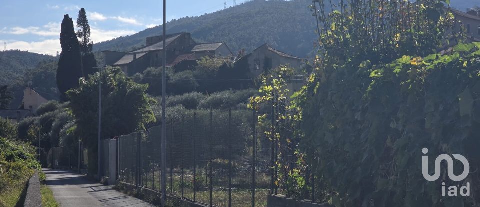 Casa indipendente / Villa 8 locali di 178 m² in Quiliano (17047)