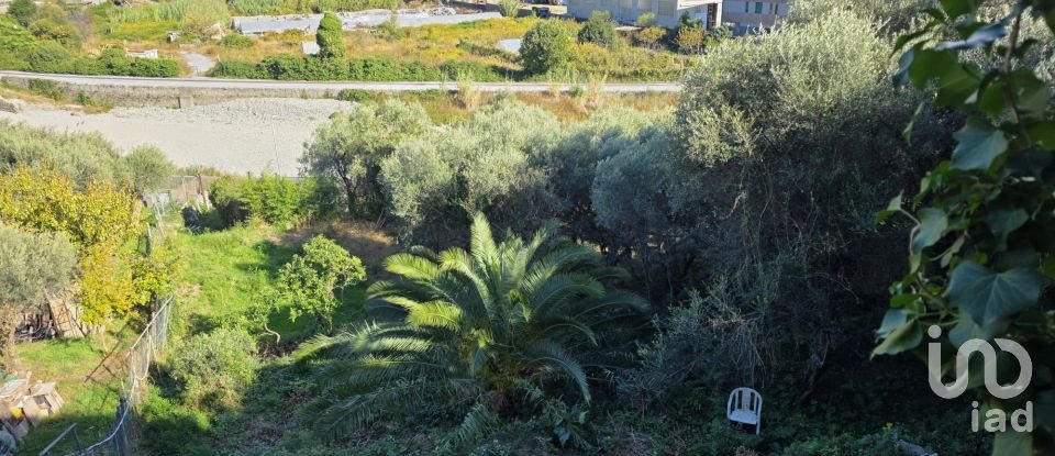 Casa indipendente / Villa 8 locali di 178 m² in Quiliano (17047)