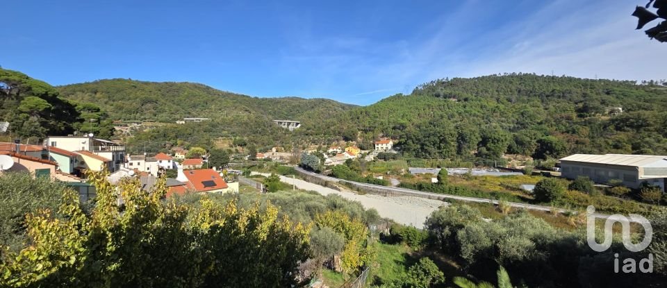 Casa indipendente / Villa 8 locali di 178 m² in Quiliano (17047)