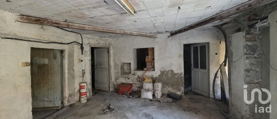 Casa indipendente / Villa 8 locali di 178 m² in Quiliano (17047)