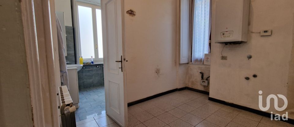 Three-room apartment of 100 m² in Genova (16131)