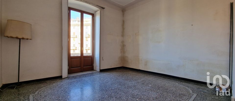 Three-room apartment of 100 m² in Genova (16131)
