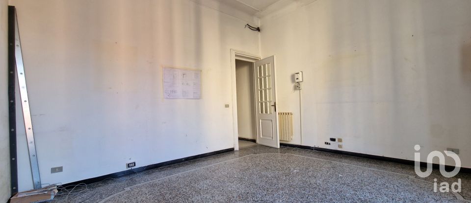 Three-room apartment of 100 m² in Genova (16131)