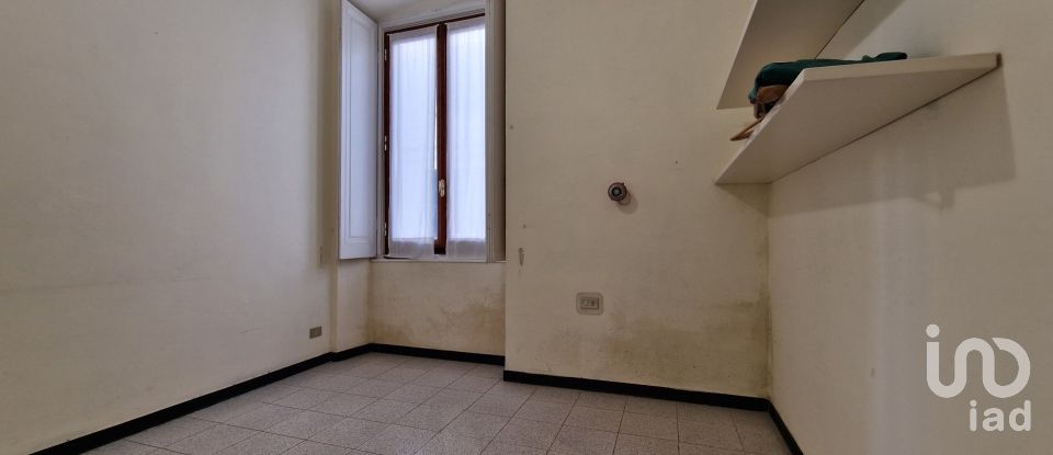 Three-room apartment of 100 m² in Genova (16131)