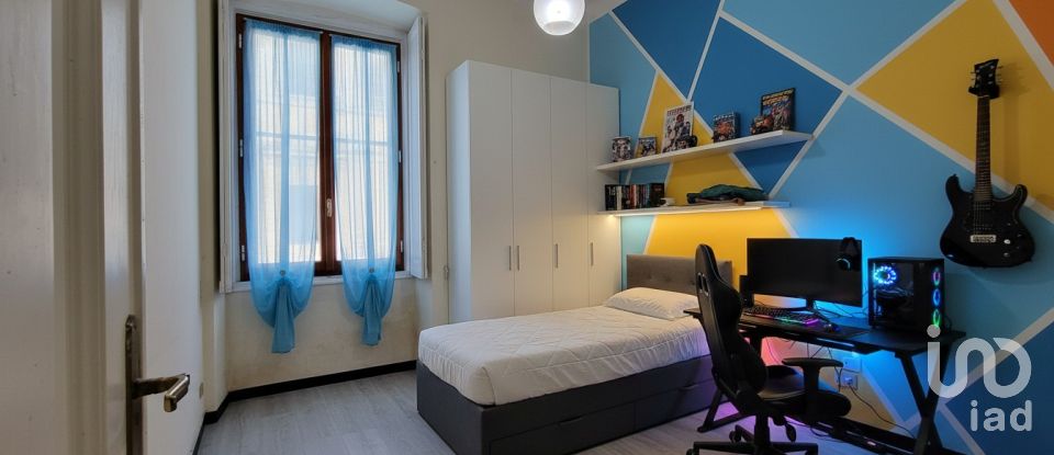 Three-room apartment of 100 m² in Genova (16131)