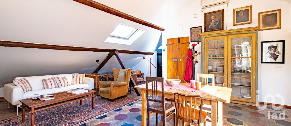 Bilocale di 70 m² a Genova (16126)