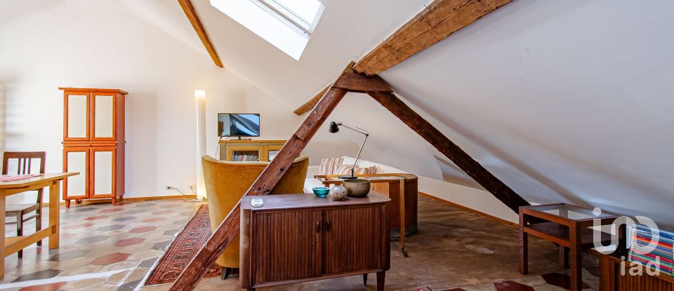 Bilocale di 70 m² a Genova (16126)